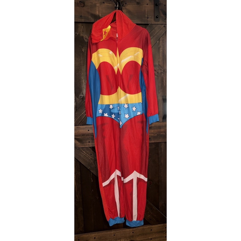 Wonder Woman 3X One Piece Fleece Pajamas Halloween Womens Zip Up Hood 2016 EUC